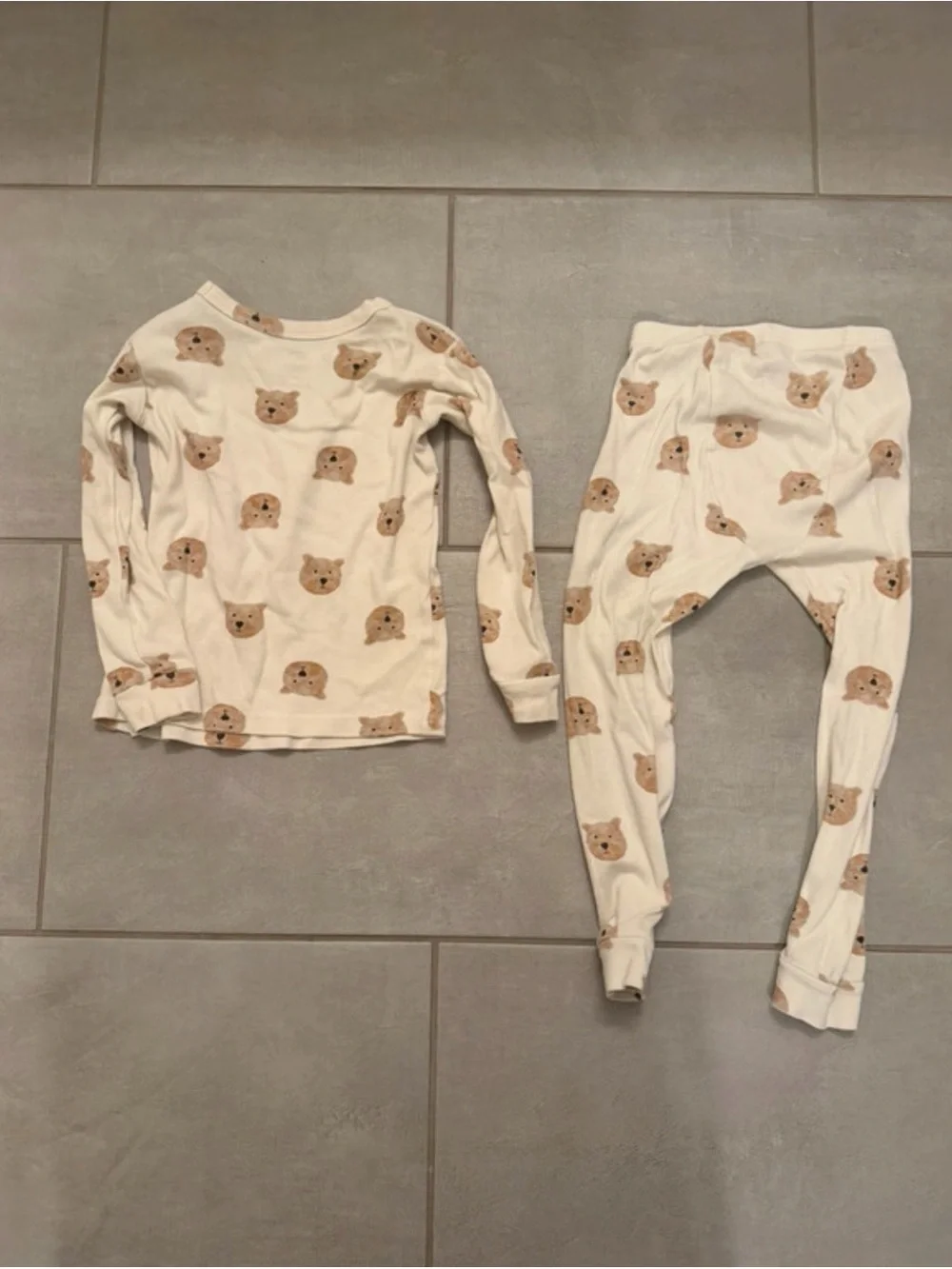 BabyGap organic cotton teddy bear pajamas size 4T